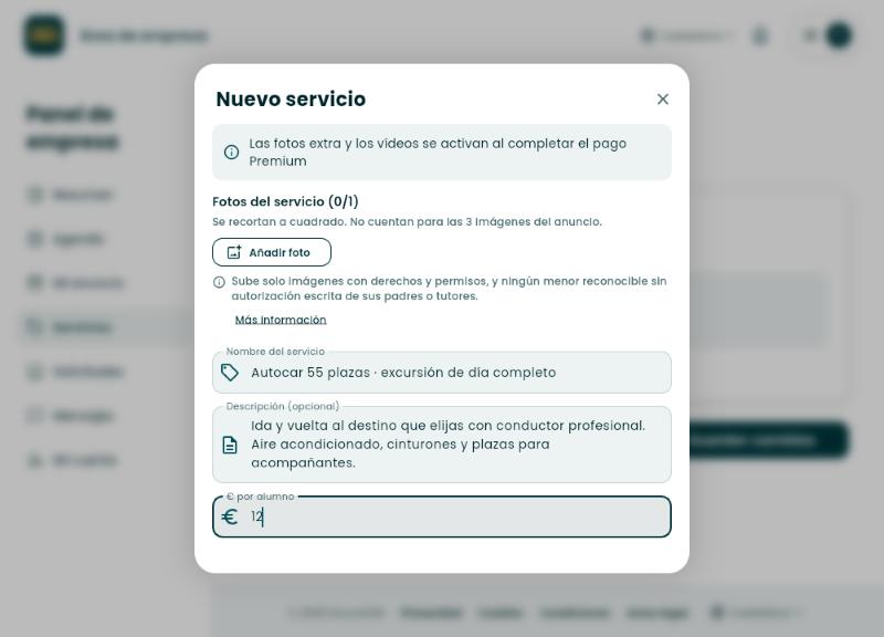 Formulario Nuevo servicio con el nombre, la descripción y el precio por alumno rellenos